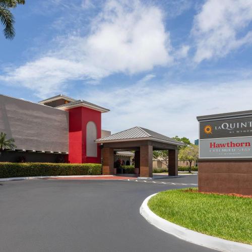 Hawthorn Extended Stay by Wyndham Ft Lauderdale Cypress Crk